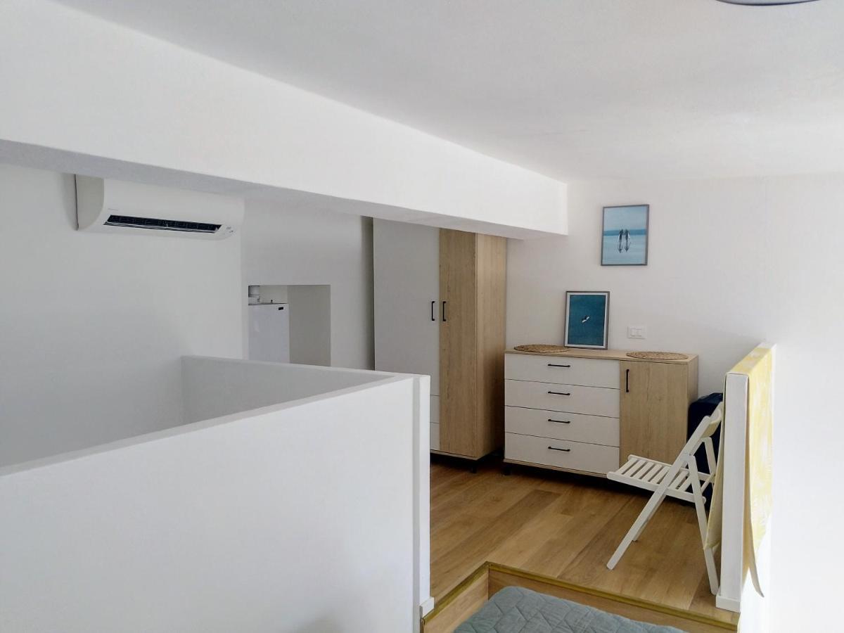 Mini Loft Lido With Own Sunny & Private Garden Apartment Lido di Venezia Exterior photo